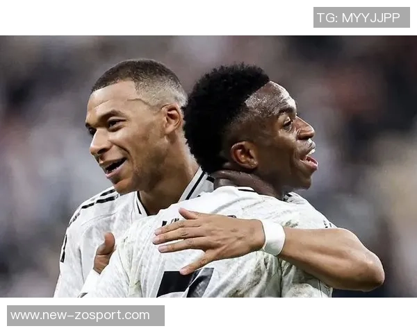 姆巴佩社交媒体分享团结照片期待国家德比再创佳绩