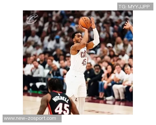 阿德巴约三分表现起伏17分8板展现出色防守能力