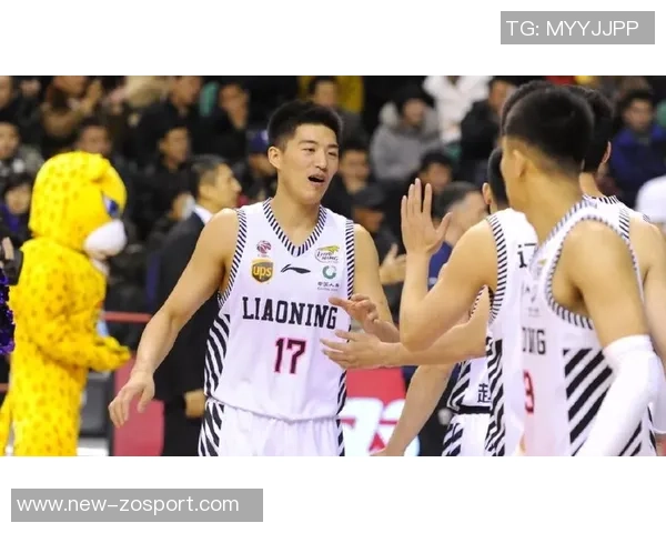 媒体人分析：上海队在锋线实力上明显落后于广东队需尽快提升进攻火力